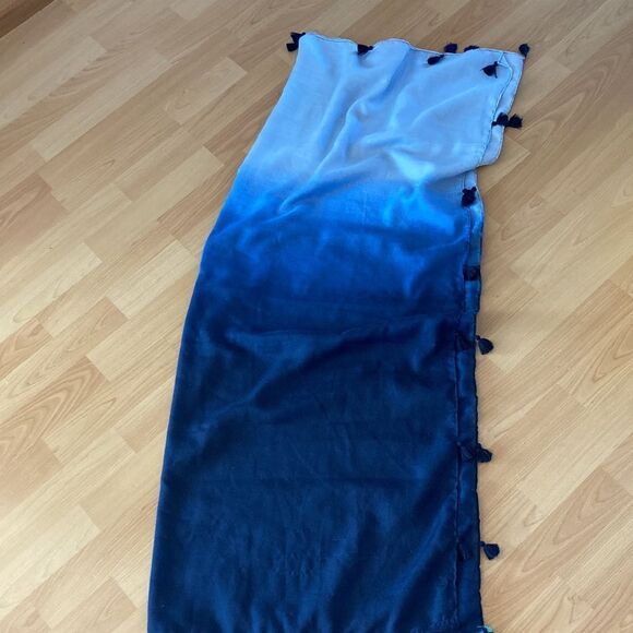 Land’s End bathing suit cover up Scarf Shawl blue Ombré cotton tassels 48 x72 - Picture 6 of 16